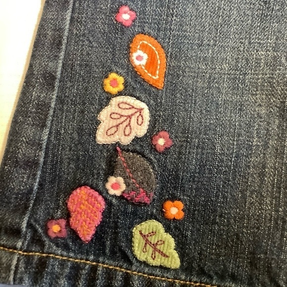 GYMBOREE “Fall Leaves & Flowers” blue jeans with falling leaves. 12-18 months. - Picture 5 of 6